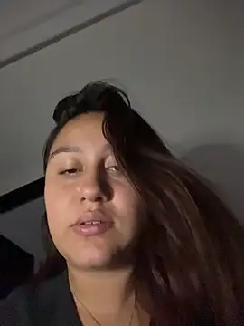 Snapshot of Saray_lo chatting on 11-04-25, 10:42 Saray lo online show from 11-04-25, 10:42