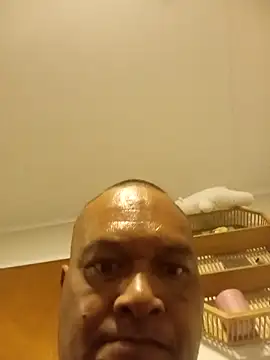 Snapshot of Cayde36 chatting on 01-05-26, 05:49 Cayde36 online show from 01-05-26, 05:49