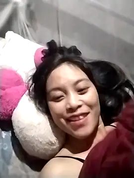 Snapshot of Alice-567 chatting on 11-02-25, 02:41 Alice-567 online show from 11-02-25, 02:41