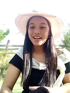 Snapshot of Alice-567 chatting on 11-22-25, 02:10 Alice-567 online show from 11-22-25, 02:10