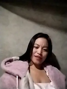 Snapshot of Alice-567 chatting on 12-05-25, 08:38 Alice-567 online show from 12-05-25, 08:38