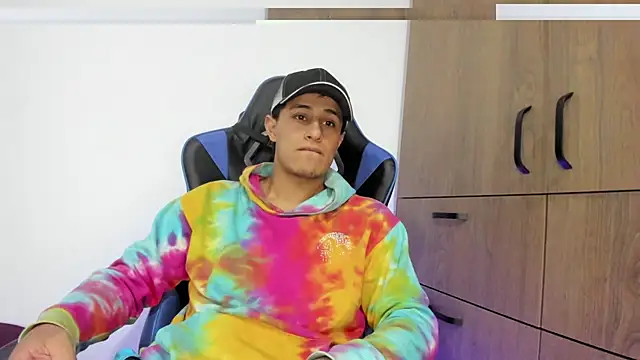 dorman boy online show from 12-22-25, 03:36