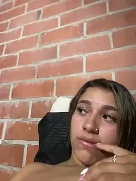 liahot69 online show from 04-18-26, 04:49