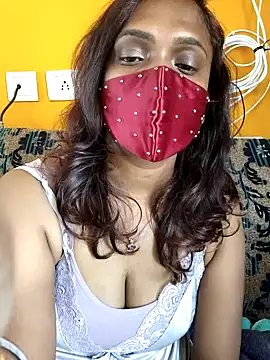 Snapshot of Queen-dhivya chatting on 04-02-26, 03:04 Queen-dhivya online show from 04-02-26, 03:04