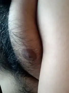 Snapshot of bearslove143 chatting on 11-08-25, 06:07 bearslove143 online show from 11-08-25, 06:07