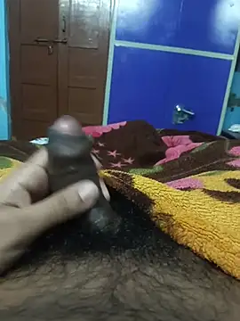 Snapshot of bearslove143 chatting on 11-14-25, 08:18 bearslove143 online show from 11-14-25, 08:18