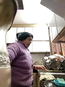 Hot-Sana2 online show from 01-15-26, 07:13