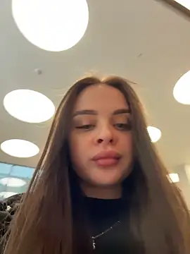 Snapshot of KristiRich chatting on 12-16-25, 10:31 KristiRich online show from 12-16-25, 10:31