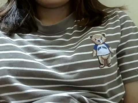 Snapshot of maira_33 chatting on 06-06-26, 07:51 maira 33 online show from 06-06-26, 07:51