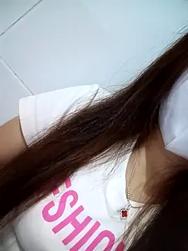 Snapshot of LevyCii99 chatting on 11-01-25, 07:32 LevyCii99 online show from 11-01-25, 07:32