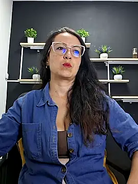 Lauryn Jones online show from 07-10-26, 05:48