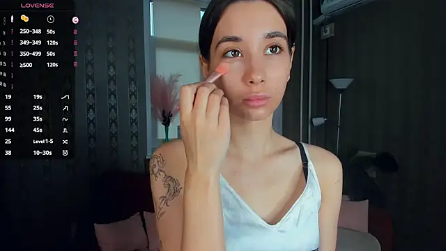 JacalynSchreiber online show from 12-20-25, 12:01