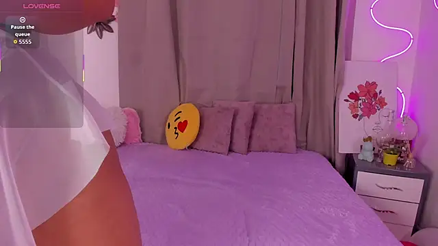 alanaa gomezz online show from 02-18-26, 06:26