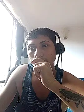 Snapshot of jvbello chatting on 11-02-25, 02:52 jvbello online show from 11-02-25, 02:52