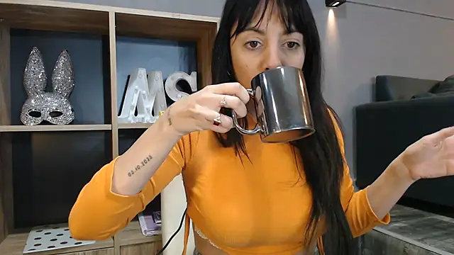 mickystrumia23 online show from 07-10-26, 06:10