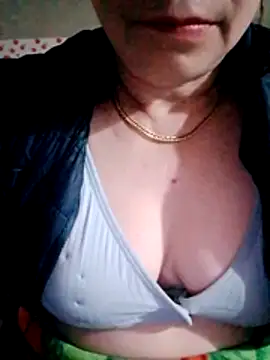 small-house123 online show from 02-03-26, 10:04