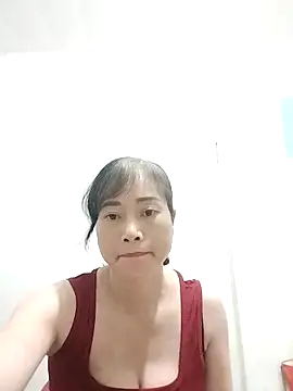 Snapshot of Kiuwi-omao chatting on 11-12-25, 02:45 Kiuwi-omao online show from 11-12-25, 02:45