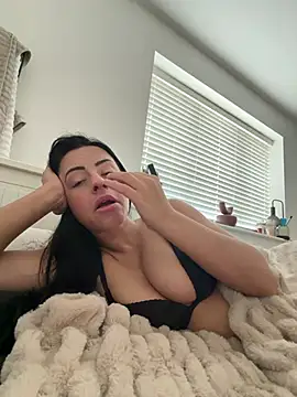 Bethrae25 online show from 03-15-26, 08:42