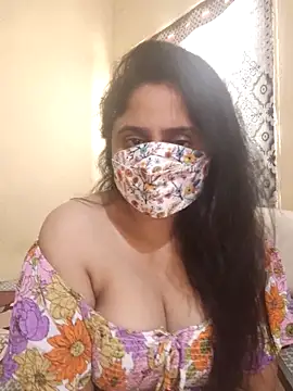 Snapshot of mouni499 chatting on 12-14-25, 08:30 mouni499 online show from 12-14-25, 08:30