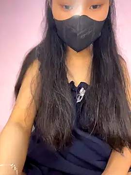 Snapshot of lung-linh chatting on 11-15-25, 12:23 lung-linh online show from 11-15-25, 12:23