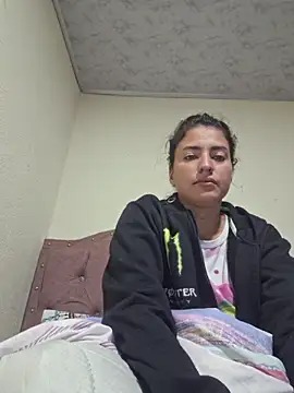 Snapshot of GISELLA__ chatting on 11-18-25, 10:52 GISELLA online show from 11-18-25, 10:52