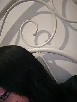 JIORYOvO online show from 06-28-26, 12:27