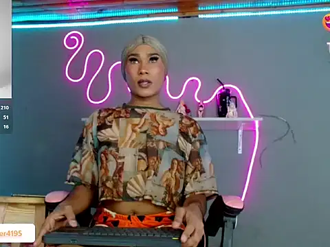 Snapshot of yara_69 chatting on 11-01-25, 06:32 yara 69 online show from 11-01-25, 06:32