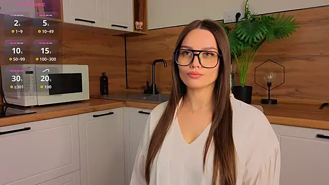 Violet Johnsonn online show from 11-15-25, 06:11