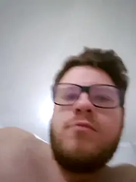 Snapshot of Purple_Mario chatting on 11-07-25, 10:32 Purple Mario online show from 11-07-25, 10:32