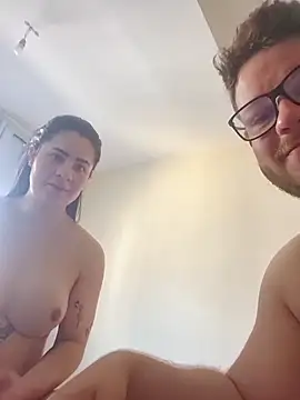 Snapshot of Purple_Mario chatting on 11-30-25, 01:48 Purple Mario online show from 11-30-25, 01:48