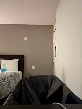 Snapshot of kittymia471 chatting on 11-08-25, 04:45 kittymia471 online show from 11-08-25, 04:45