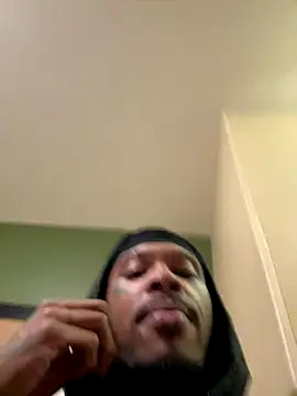 Snapshot of urnewfantasyzzz chatting on 11-03-25, 12:46 urnewfantasyzzz online show from 11-03-25, 12:46