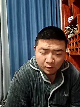 Snapshot of BPTT001 chatting on 12-15-25, 12:09 BPTT001 online show from 12-15-25, 12:09