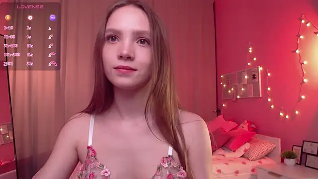 Snapshot of Adria_Arjona chatting on 06-15-26, 07:32 Adria Arjona online show from 06-15-26, 07:32