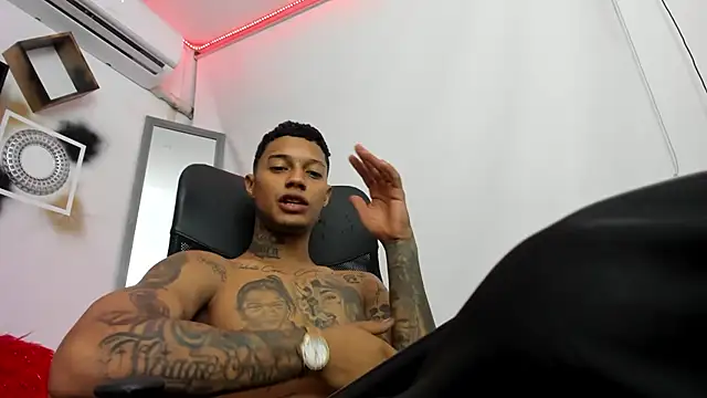 YuleimysAndAlex online show from 11-06-25, 02:34