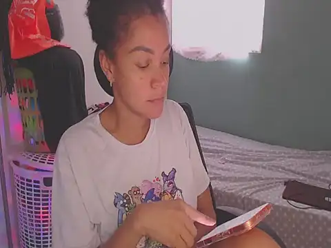 Snapshot of shayna_cute chatting on 06-18-26, 09:52 shayna cute online show from 06-18-26, 09:52