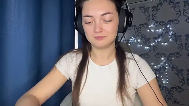 TwotyBright online show from 12-03-25, 06:10