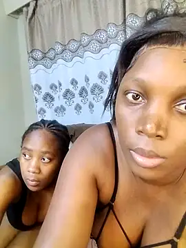 SexyLipss  online show from 04-18-26, 07:58