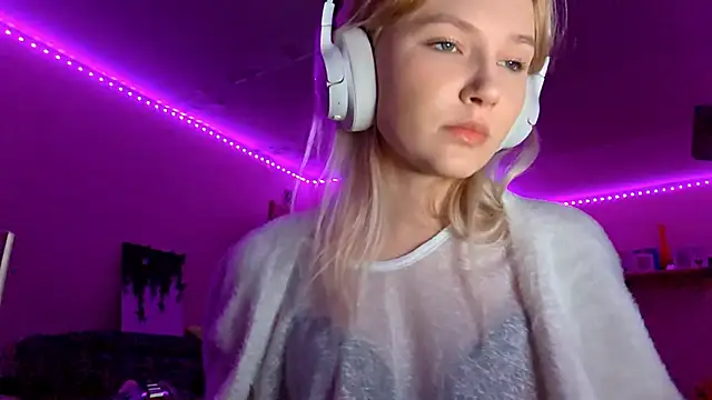 KarinRobertson online show from 11-12-25, 05:24