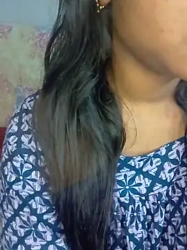 Snapshot of Neha533 chatting on 05-06-26, 06:13 Neha533 online show from 05-06-26, 06:13