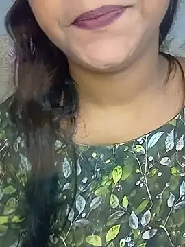 Snapshot of Neha533 chatting on 05-14-26, 06:26 Neha533 online show from 05-14-26, 06:26