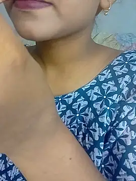 Snapshot of Neha533 chatting on 05-15-26, 04:36 Neha533 online show from 05-15-26, 04:36