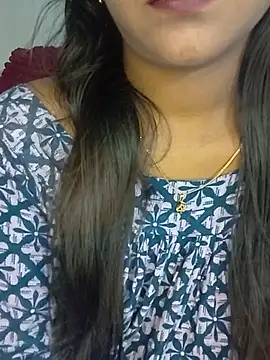 Snapshot of Neha533 chatting on 06-16-26, 06:21 Neha533 online show from 06-16-26, 06:21