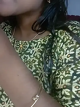 Snapshot of Neha533 chatting on 06-20-26, 08:11 Neha533 online show from 06-20-26, 08:11
