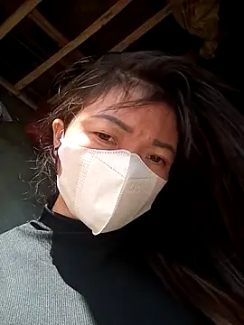 Snapshot of Mami_xxx chatting on 11-29-25, 03:42 Mami xxx online show from 11-29-25, 03:42