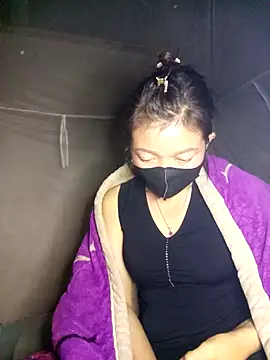 Snapshot of Mami_xxx chatting on 12-16-25, 12:10 Mami xxx online show from 12-16-25, 12:10