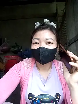 Snapshot of Mami_xxx chatting on 12-18-25, 12:27 Mami xxx online show from 12-18-25, 12:27