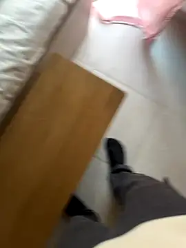 Snapshot of SkyzerD chatting on 11-10-25, 07:40 SkyzerD online show from 11-10-25, 07:40