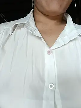 Sara pusyy online show from 06-25-26, 05:12