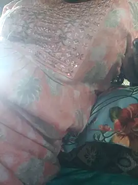 hyd couple7878 online show from 04-16-26, 10:27